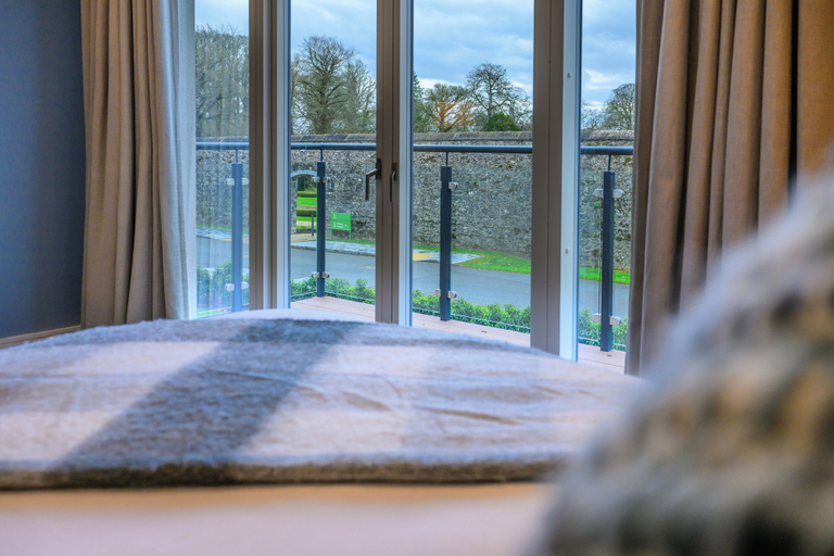 Bedroom 3, Killeen Castle