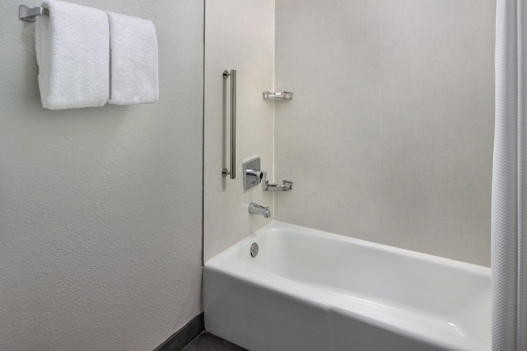 Bathroom 4, Courtyard Nashville Brentwood, Williamson