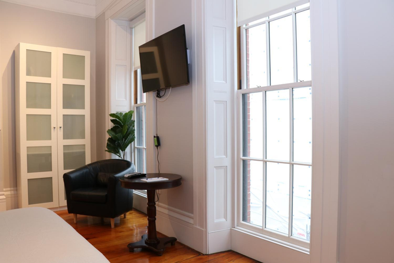 Others 3, Charming & Stylish Studio on Beacon Hill #8, Boston