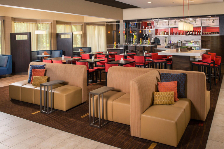 Food & Drinks 4, Courtyard by Marriott Williamsburg Busch Gardens Area, James City