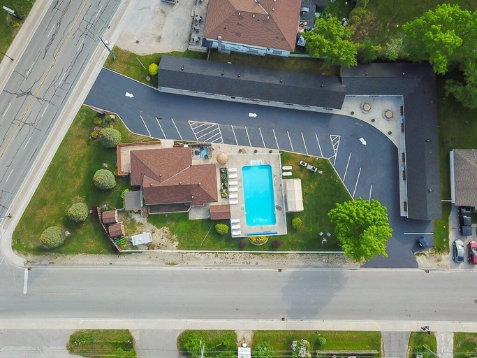 Exterior & Views 2, Beach Club by Beach1 Motel, Lake Hurron
