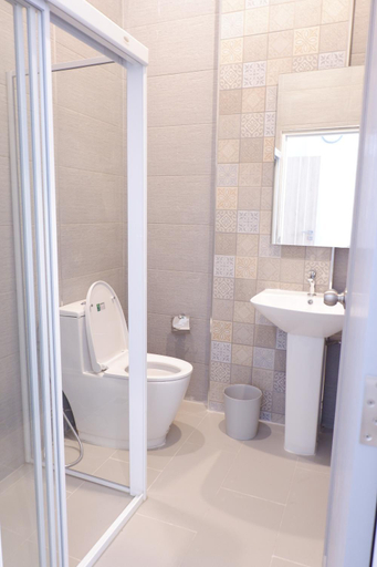Bathroom 4, The Square 101, Bang Na