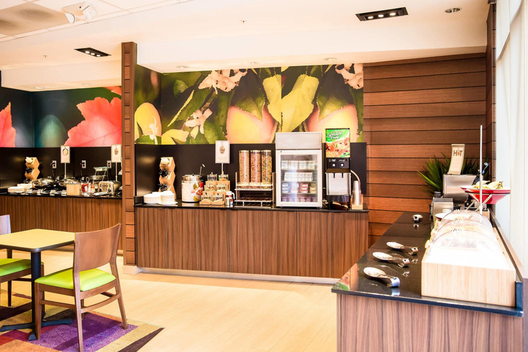 Food & Drinks 5, Fairfield Inn & Suites Quantico Stafford, Stafford