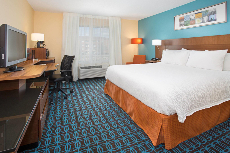 Bedroom 2, Fairfield Inn & Suites by Marriott Boston Milford, Worcester