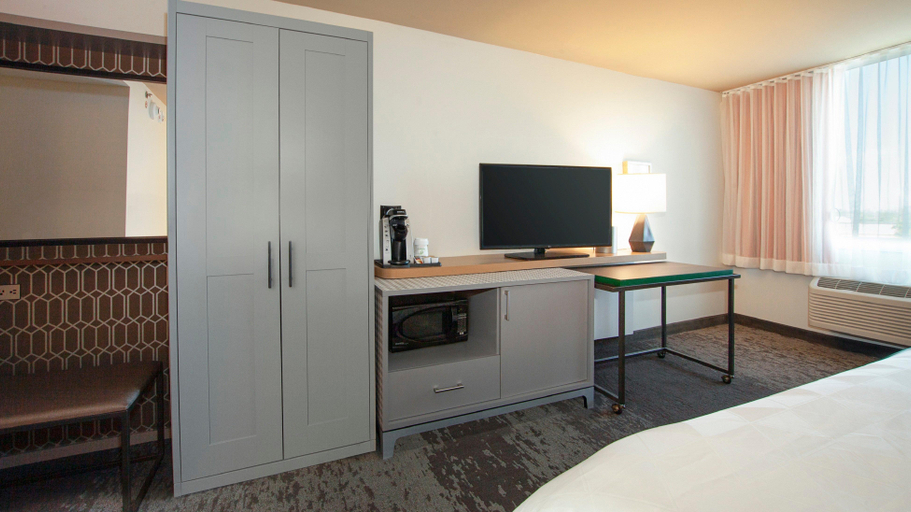 Bedroom 26