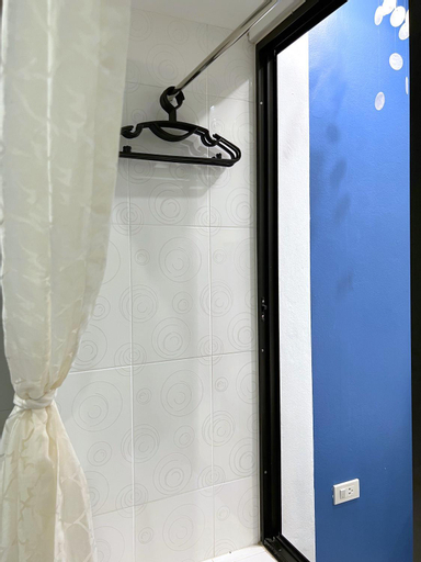 Bathroom 15