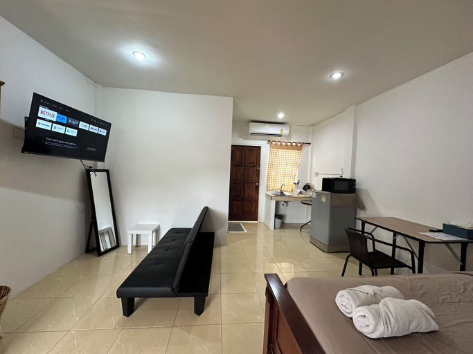 Others 5, Bangtao Corner, Phuket Island