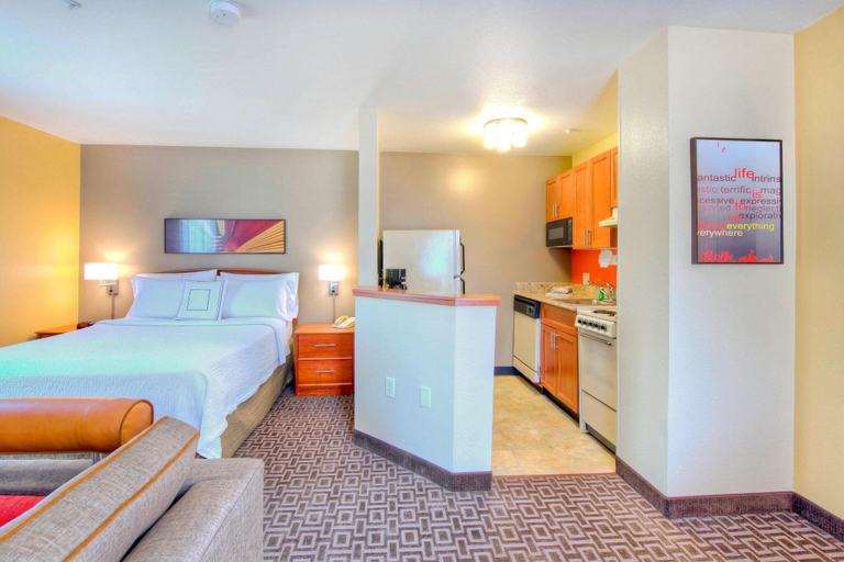 Bedroom 3, TownePlace Suites Raleigh Cary/Weston Parkway, Wake