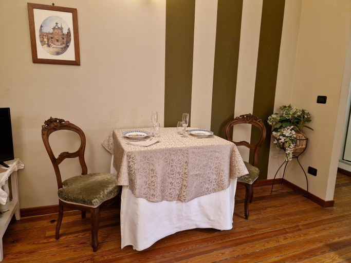 Dining Room 4