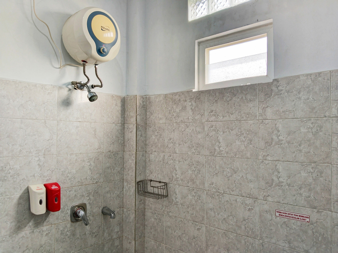 Bathroom 4
