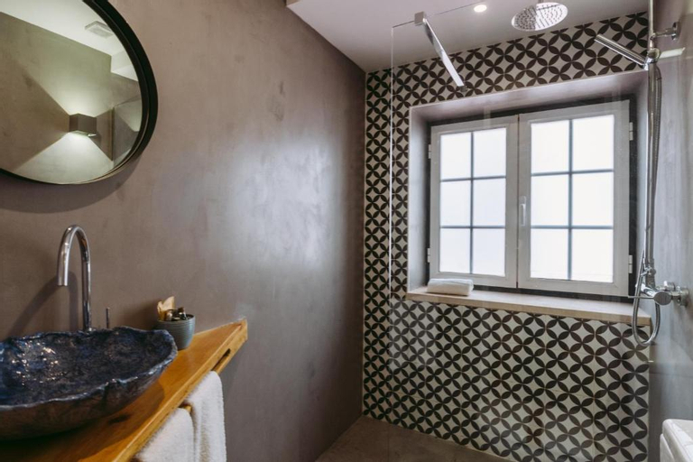 Bathroom 6