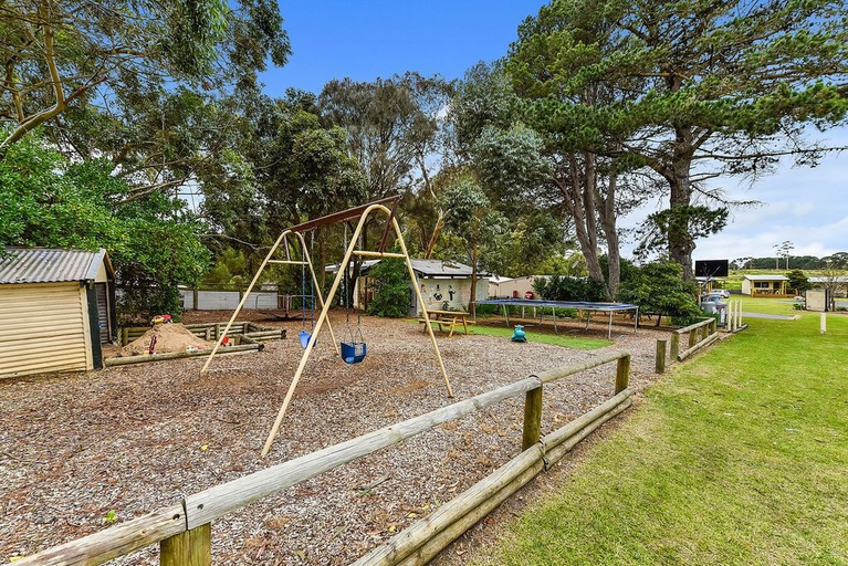 Children's activities, Millicent Hillview Caravan Park, Wattle Range - West