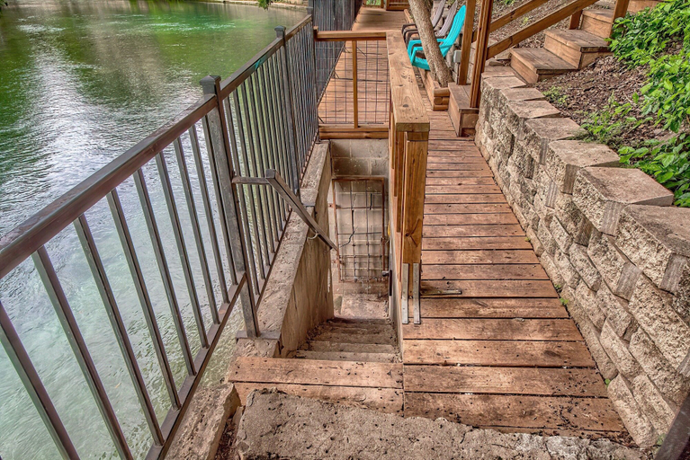 Property grounds 3, Star Haus DT 292 5 Bedroom Home by RedAwning, Comal