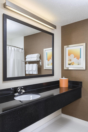 Bathroom 4, Fairfield Inn Muncie, Delaware