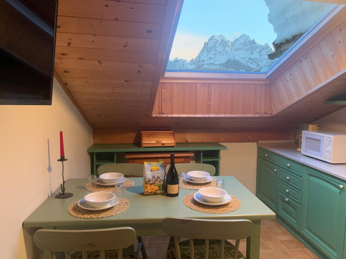 Others 4, Bachlaufen Haus, Bolzano