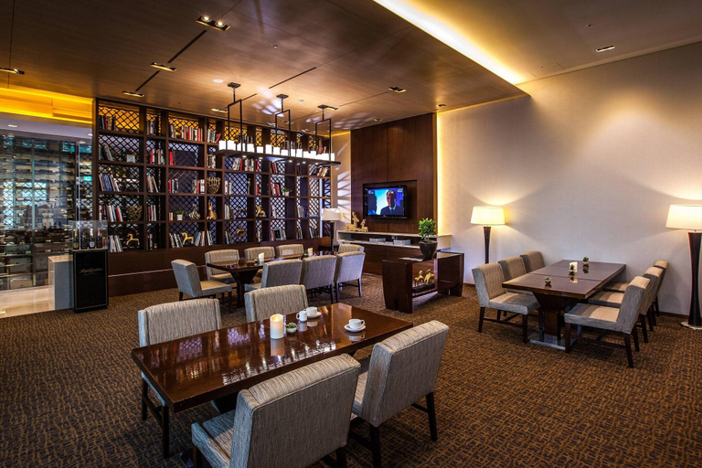Food & Drinks 5, Yeouido Park Centre, Marriott Executive Apartments, Yeongdeungpo