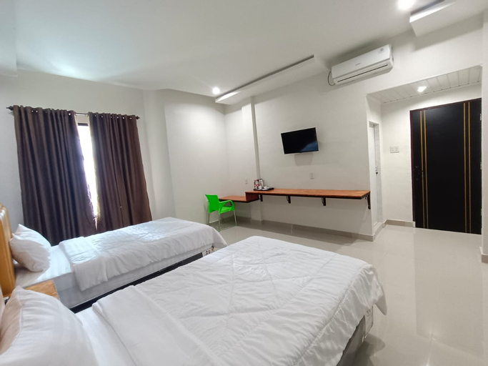 Bedroom 15