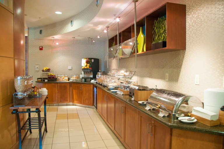 Food & Drinks 5, SpringHill Suites Marriott Colorado Springs South, El Paso
