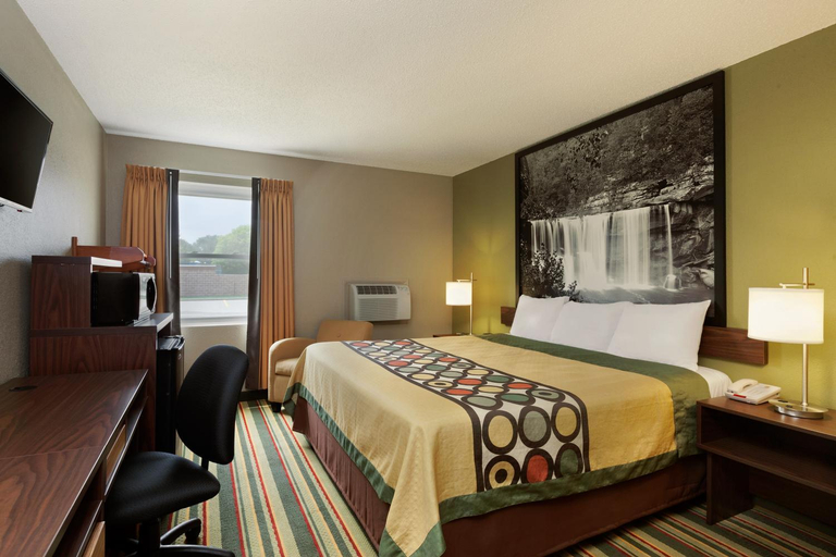 Bedroom 3, Super 8 by Wyndham Rantoul, Champaign