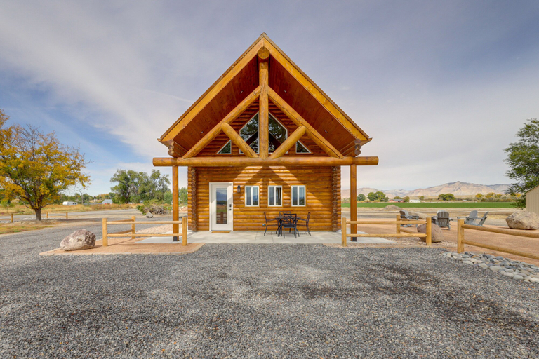 Exterior & Views 1, Secluded Grand Junction Getaway w/ Sweeping Views!, Mesa