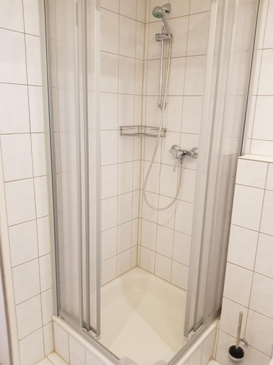 Bathroom 3, Hotel Muhleneck, Friesland