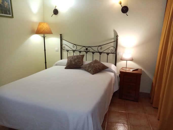 Bedroom 3, La Canal, Cantabria