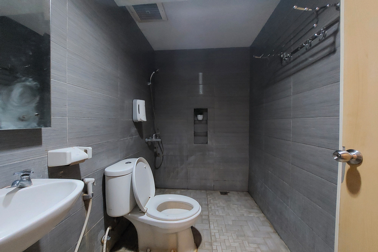 Bathroom 6