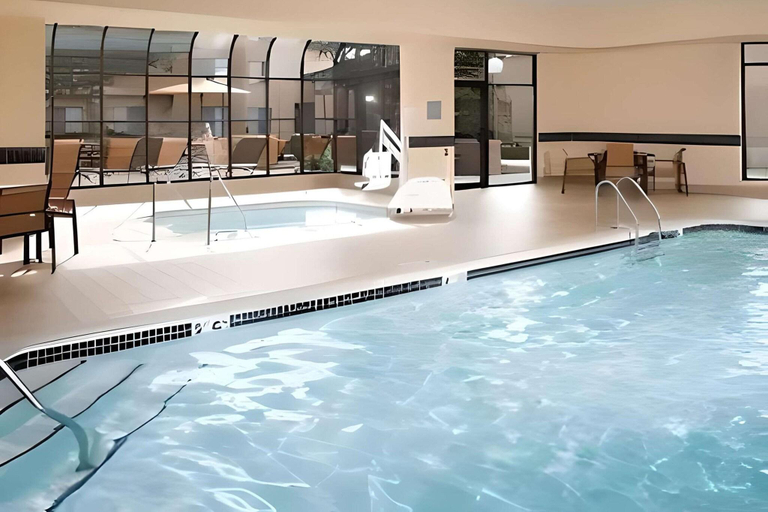 Sport & Beauty 4, Comfort Inn & Suites, Cook