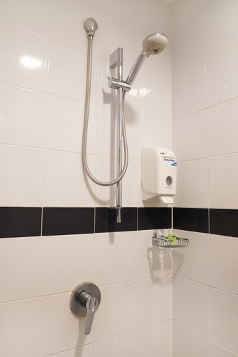 Bathroom 7