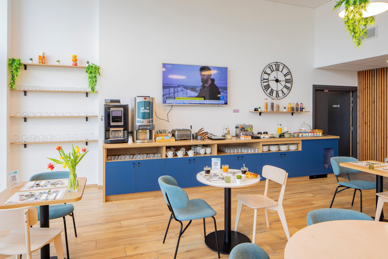 Food & Drinks 5, All Suites Appart Hôtel | Le Havre Centre - Les docks, Seine-Maritime