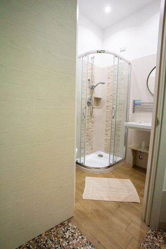 Bathroom 3, Hotel Ragno D'Oro, Venezia