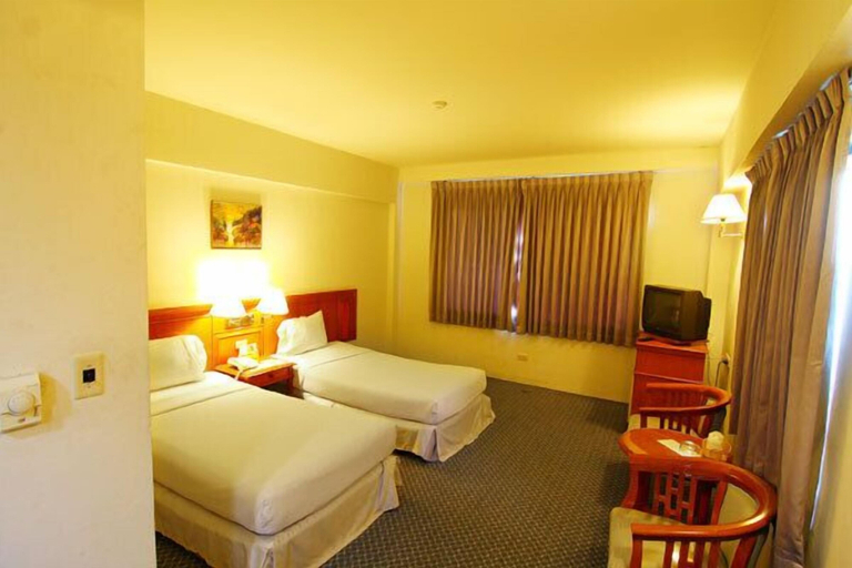 Bedroom 4, Khumsuphan Hotel, Muang Suphanburi