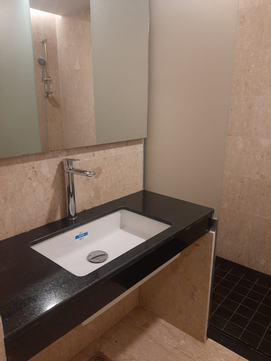 Bathroom 13