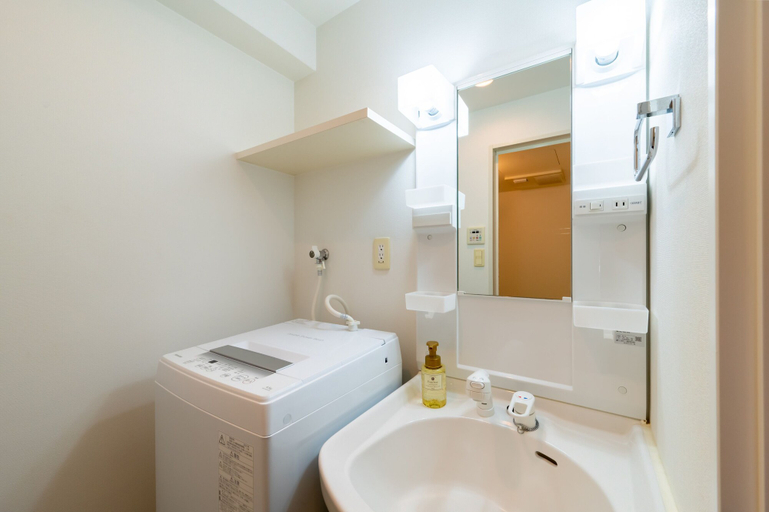 Bathroom 4, vida hakata, Fukuoka