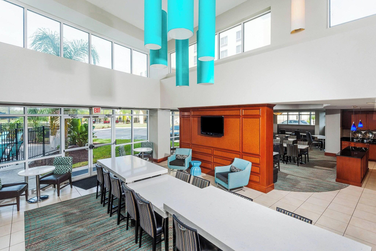 Food & Drinks 5, Residence Inn by Marriott Orlando Airport, Orange
