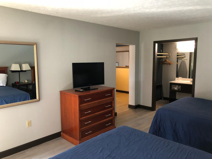 Bedroom 3, Springfield Inn TN, Robertson