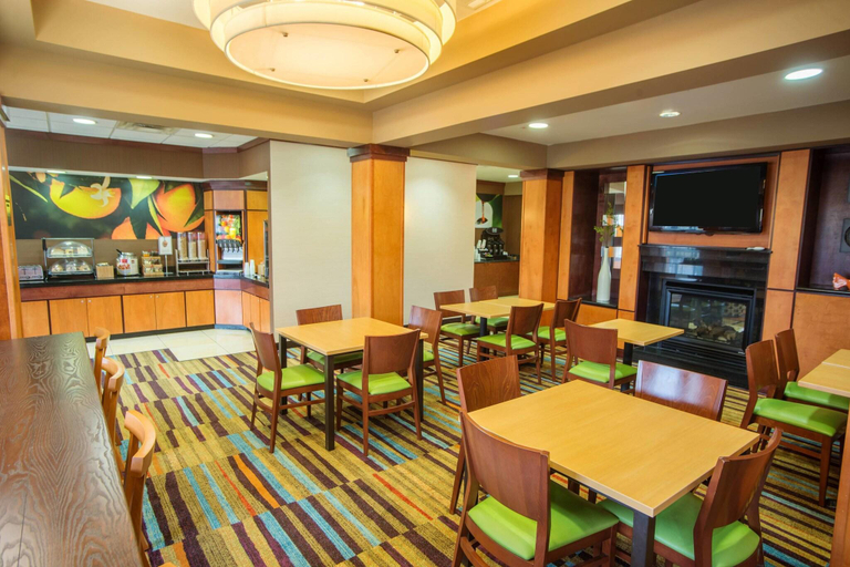 Food & Drinks 5, Fairfield Inn And Suites By Marriott Bartlesville, Washington