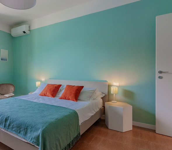 Room 2, Ninfea Apartments by Wonderful Italy - Teal, Como
