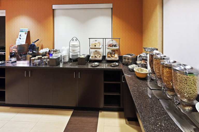 Food & Drinks 5, Residence Inn Houston Sugar Land/Stafford, Fort Bend