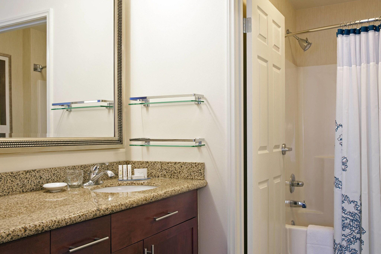 Bathroom, Residence Inn Lansing West, Eaton