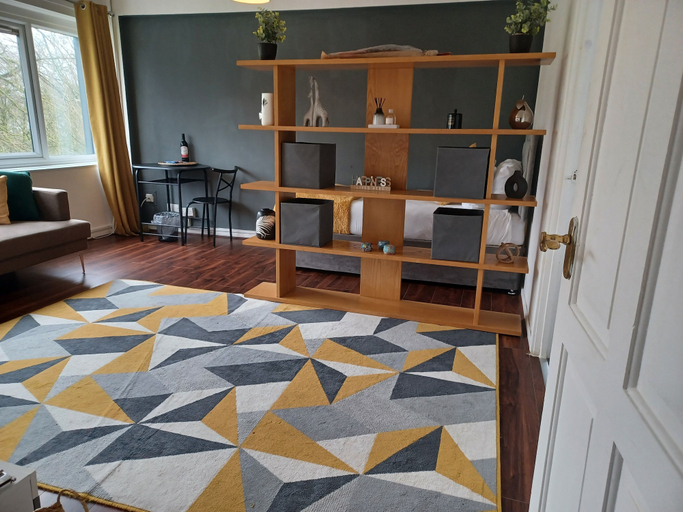 Others 3, Lovely 1-bed Apartment in Birmingham, Birmingham