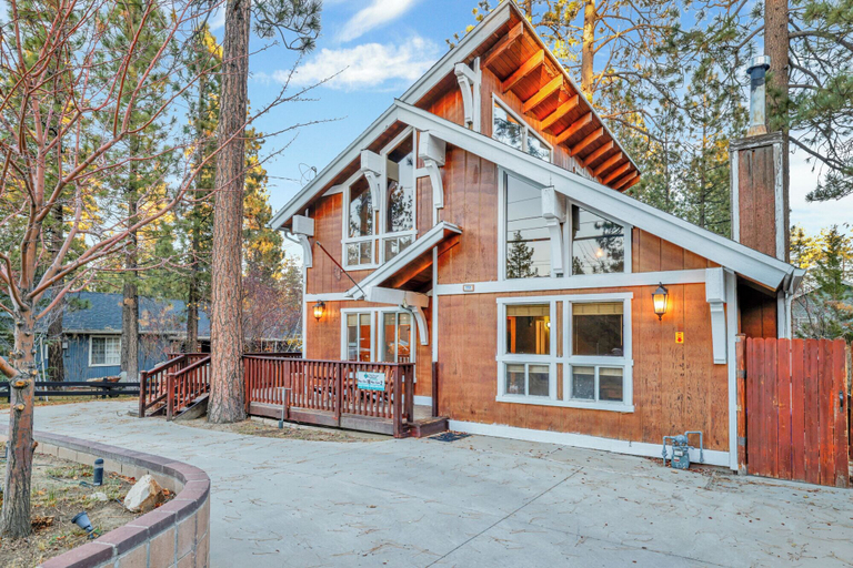 Exterior & Views 2, The Cozy Cottage#2384, San Bernardino
