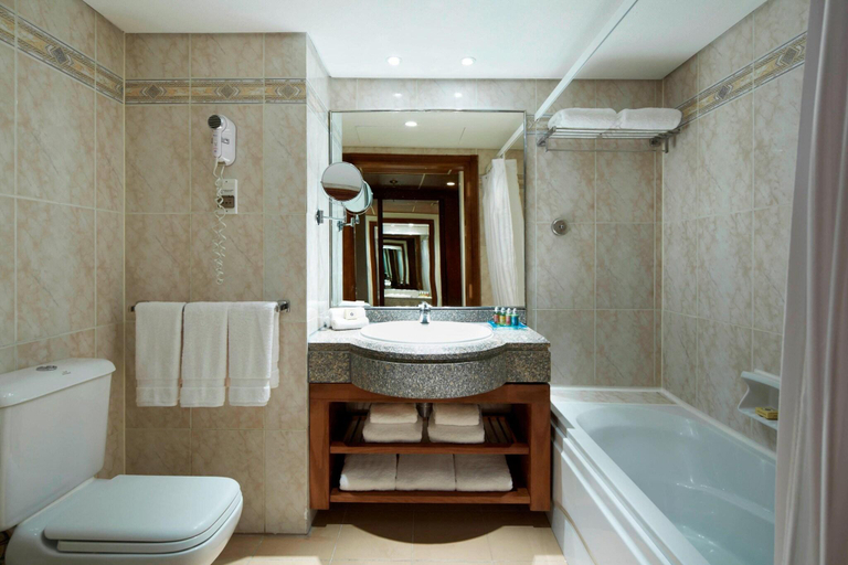 Bathroom 5, Hurghada Marriott Beach Resort, Al-Ghurdaqah