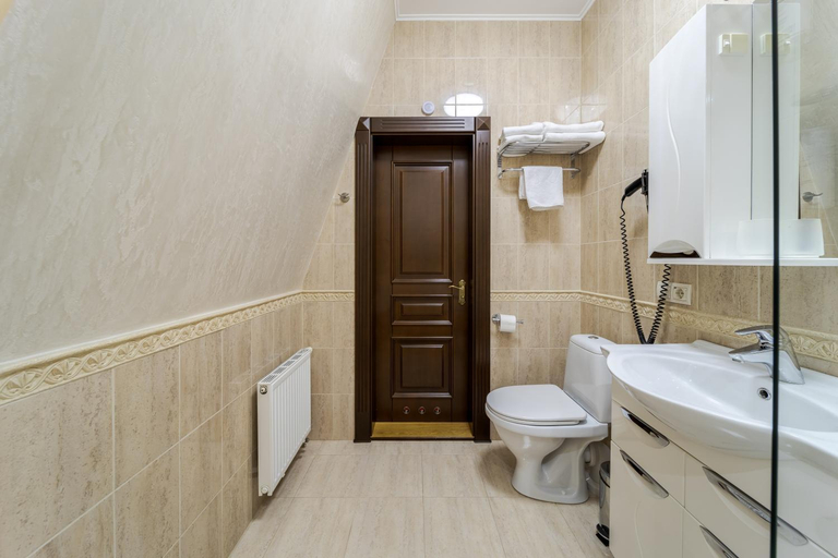 Others 3, Luxury Boutique Andreevskiy, L'vivs'ka