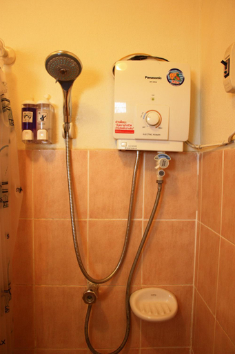 Bathroom 4, Tri Gong Hotel, Muang Chiang Mai