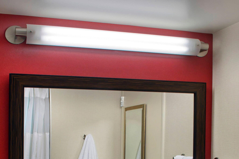 Bathroom 5, Courtyard by Marriott Washington, DC/Foggy Bottom, Washington D.C.