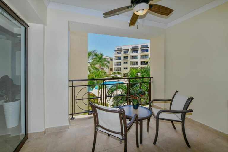 Exterior & Views 4, Amazing 1BR 2BA Condo Great Location w Pool GYM