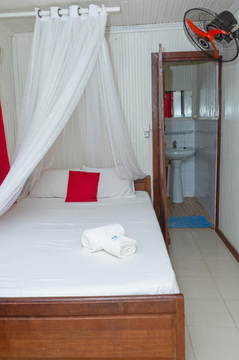 Bedroom 2, Holidays Hotel, Boeny