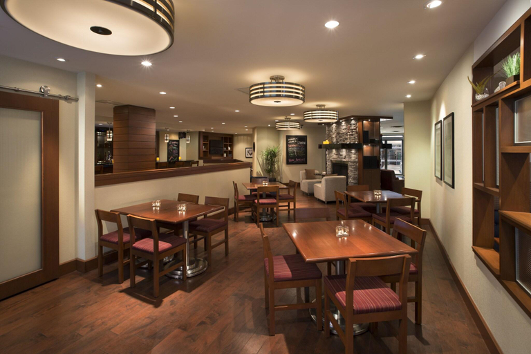 Food & Drinks 5, Four Points By Sheraton Gatineau, Communauté-Urbaine-de-l'Outaouais