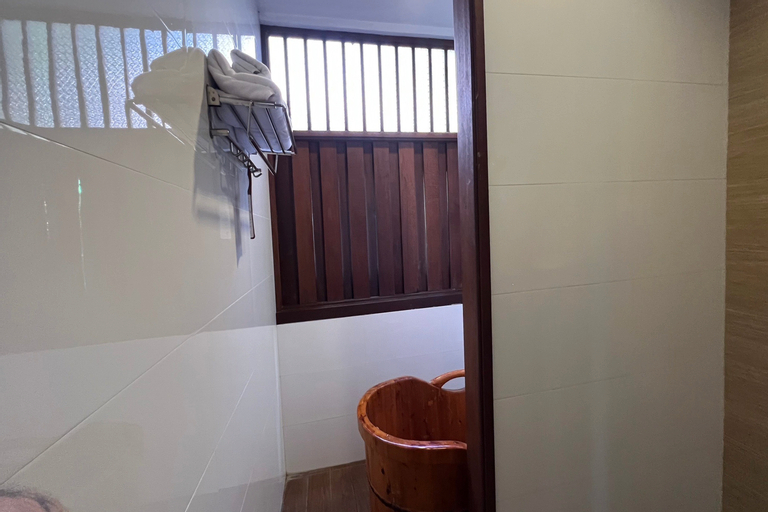 Bathroom 4